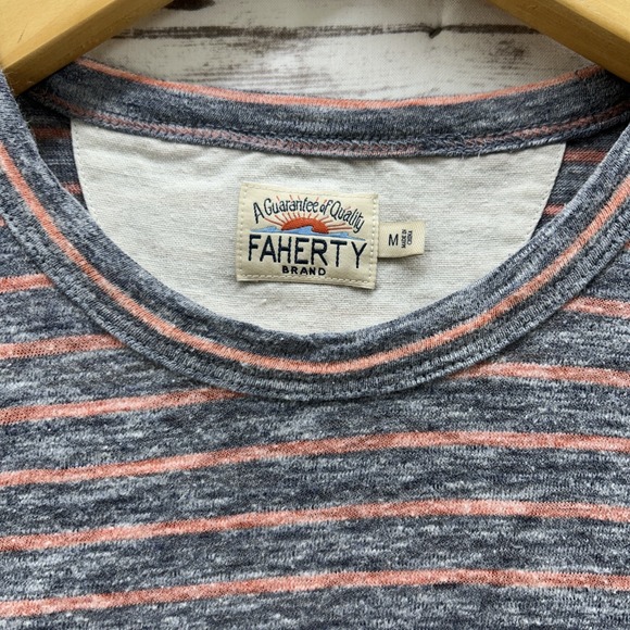 Faherty Shirt Men's Medium Gray Red Stripes Crewneck Cotton Blend Tee Casual - Picture 3 of 8